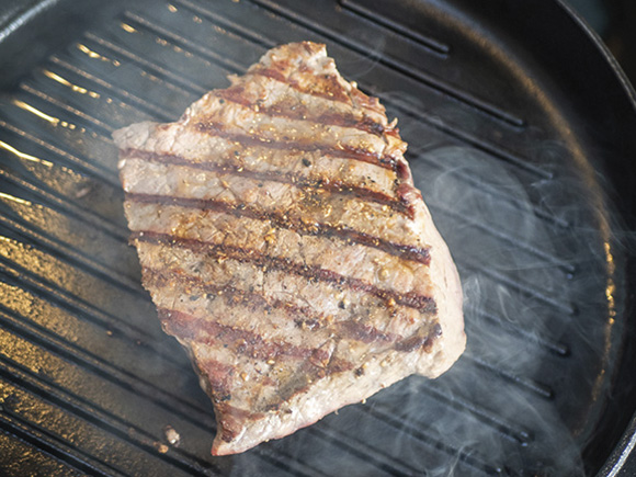 Foto van Paardensteak in de pan